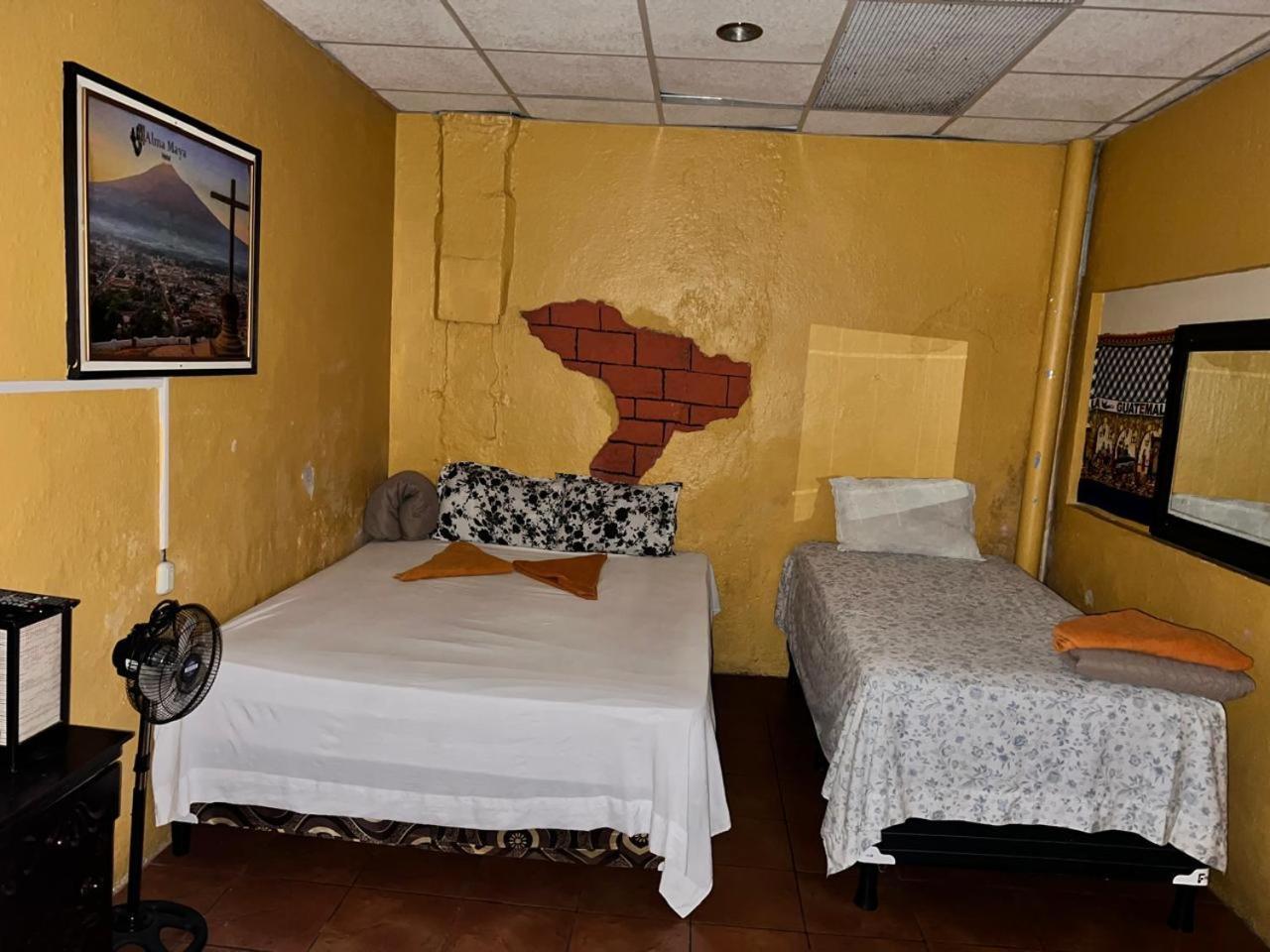 Hotel Alma Maya Antigua Exterior foto